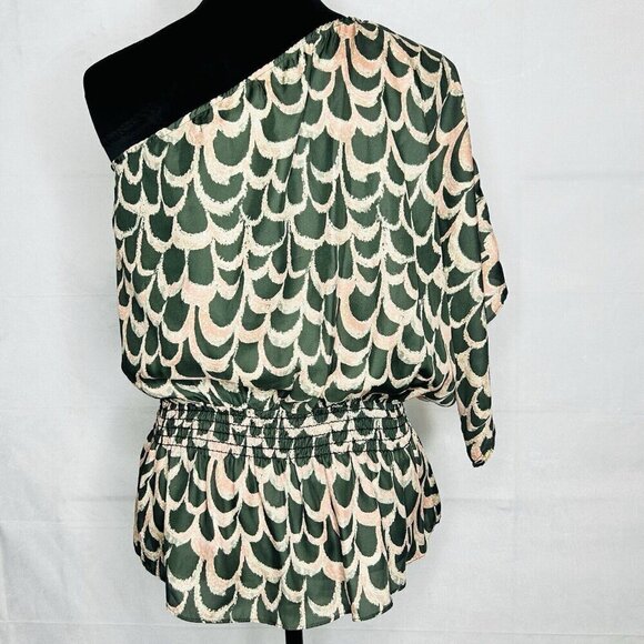 T-Bags Los Angeles One-Shoulder Top Size S Green Pink Scallop Pattern Smocked - Picture 6 of 7